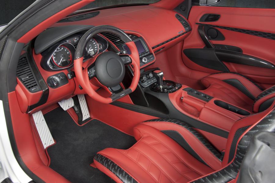 Интерьер Audi R8 V10 Spyder by Mansory 2011 года  (фото 12 из 16)